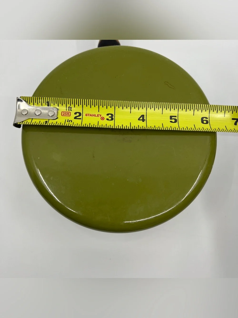 Vintage avocado green fondue pit enamelware saucepan pot wooden handle metal lid